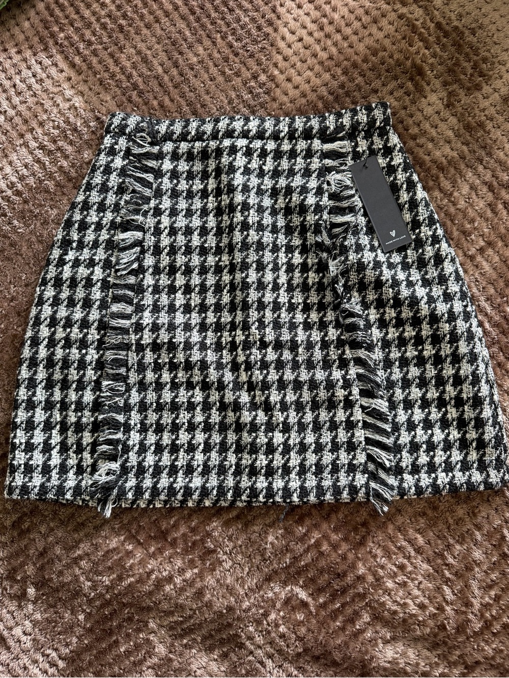 Lulu's Black and White Houndstooth Fringe Mini Skirt